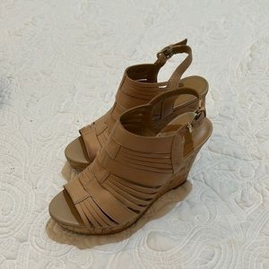 Franco Sarto 4 inch wedges. Great condition. Size 6. Leather upper. Tan.